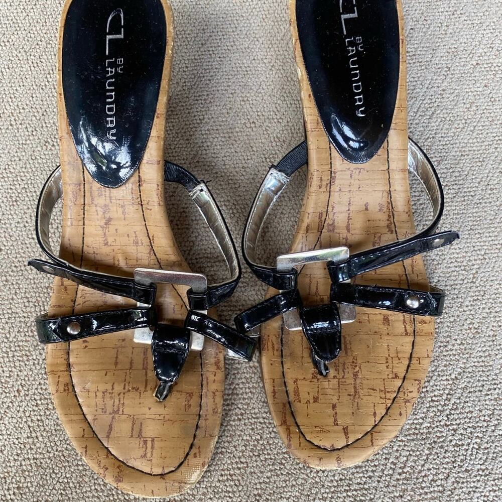 CL by Laundry Size 7 Coquette Femme Black Sandals Kitten heel Minimalist